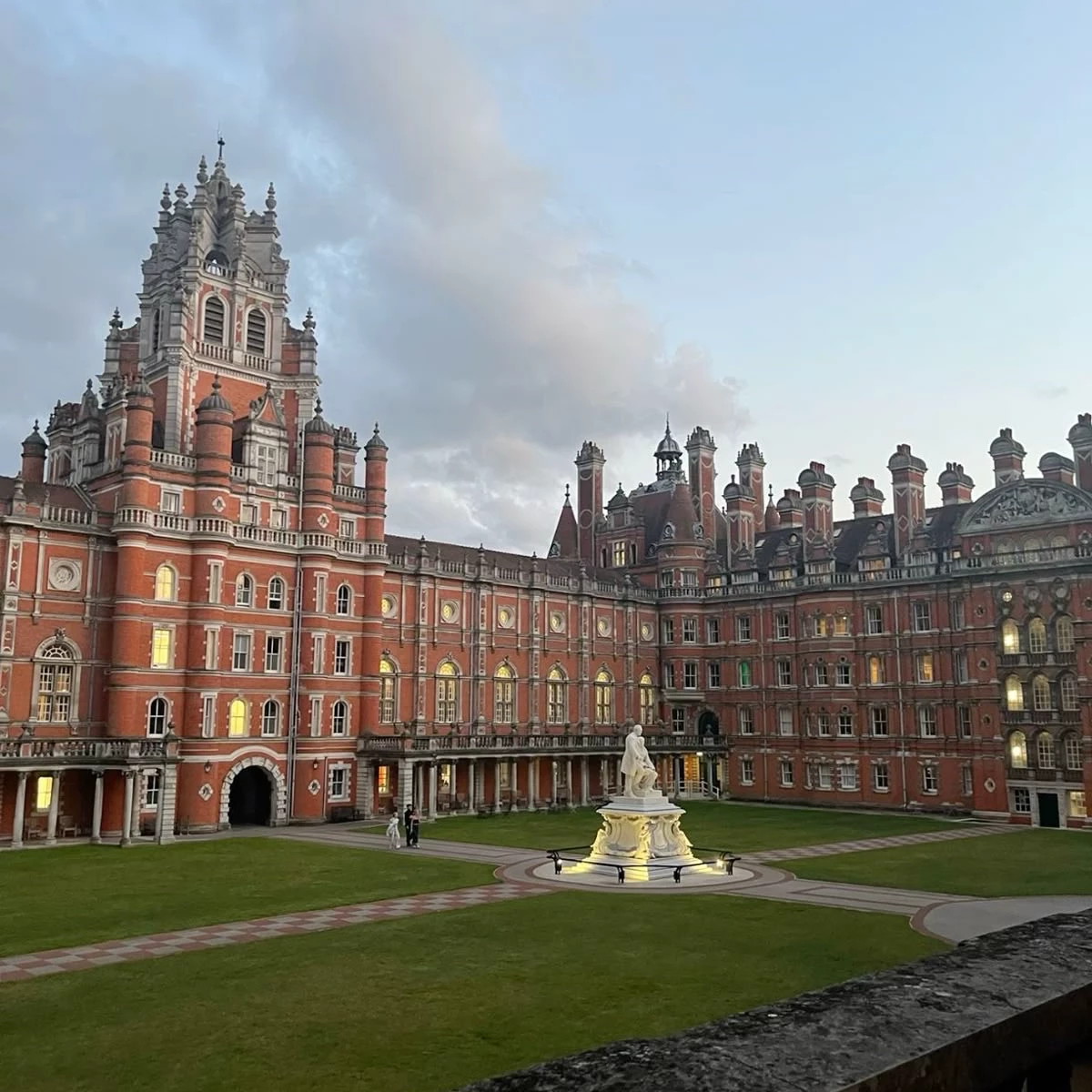 ROYAL ACADEMY-HOLMES thumbnail