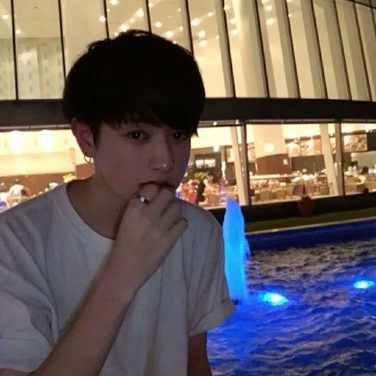 Jeon Jungkook thumbnail