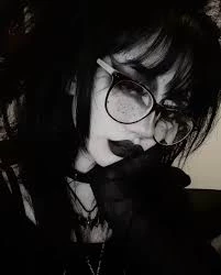 Sofia - Gothic Girl thumbnail