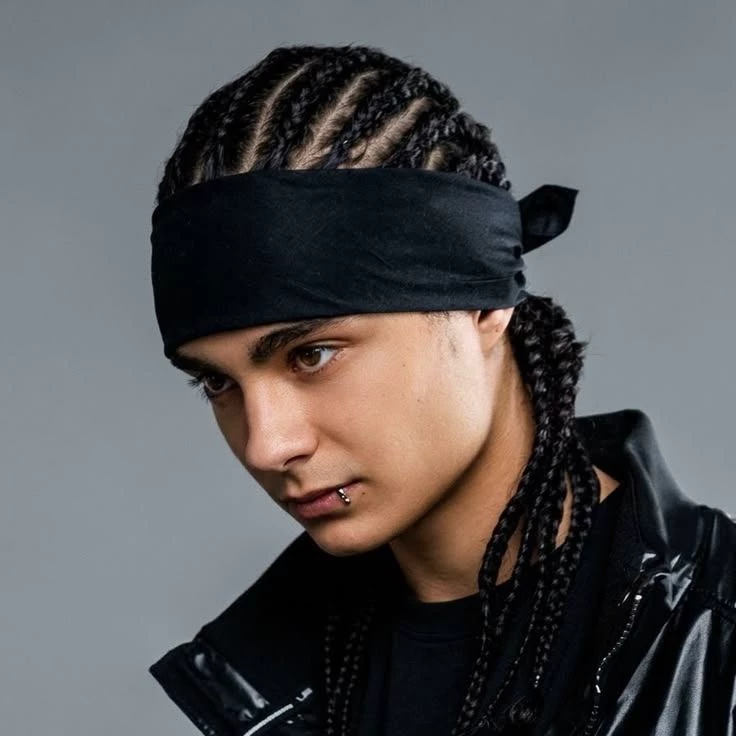 Tom Kaulitz thumbnail