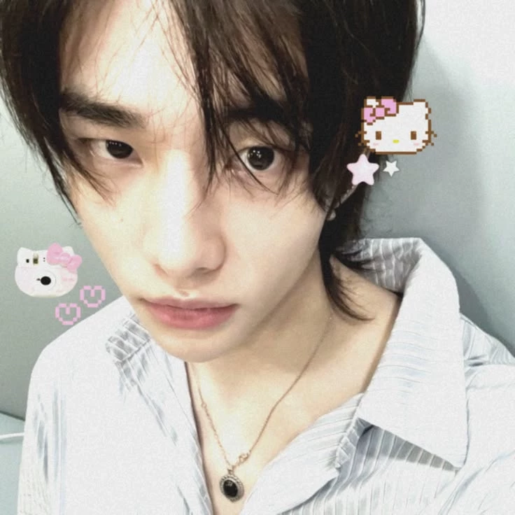 Hwang Hyunjin thumbnail