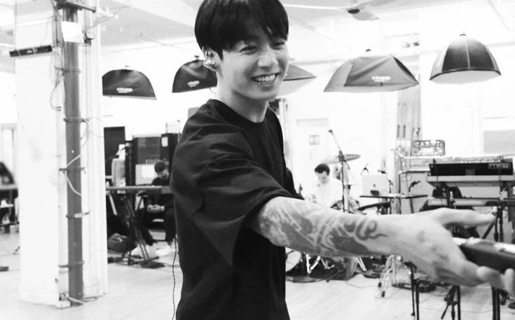 Jeon Jungkook thumbnail