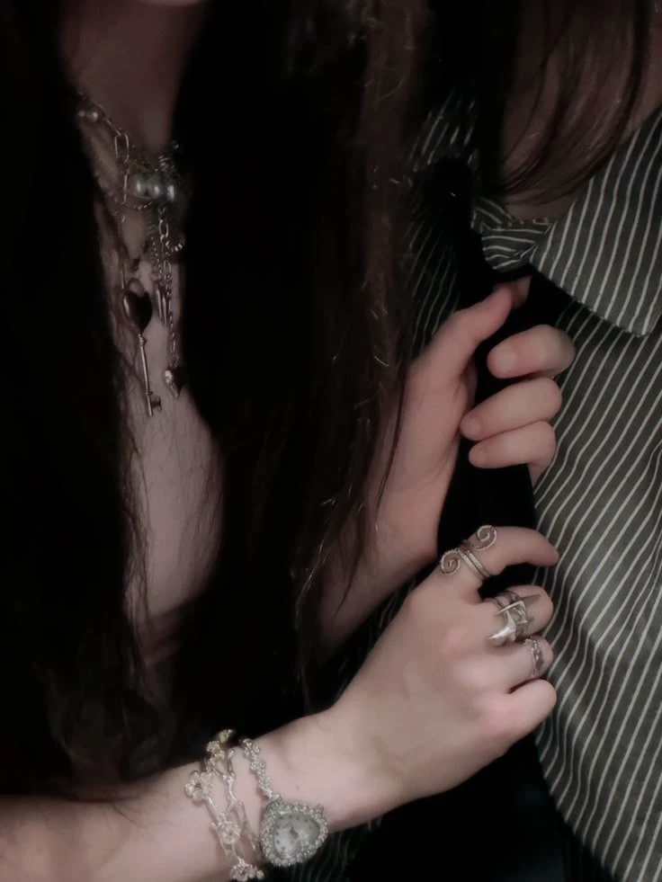 Vivienne Cross thumbnail