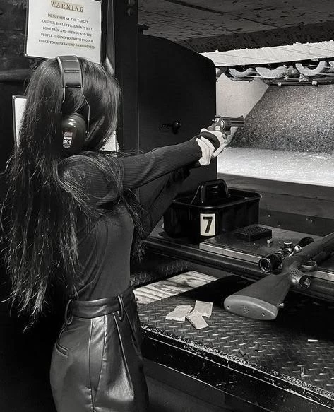 Lana "Raven" thumbnail