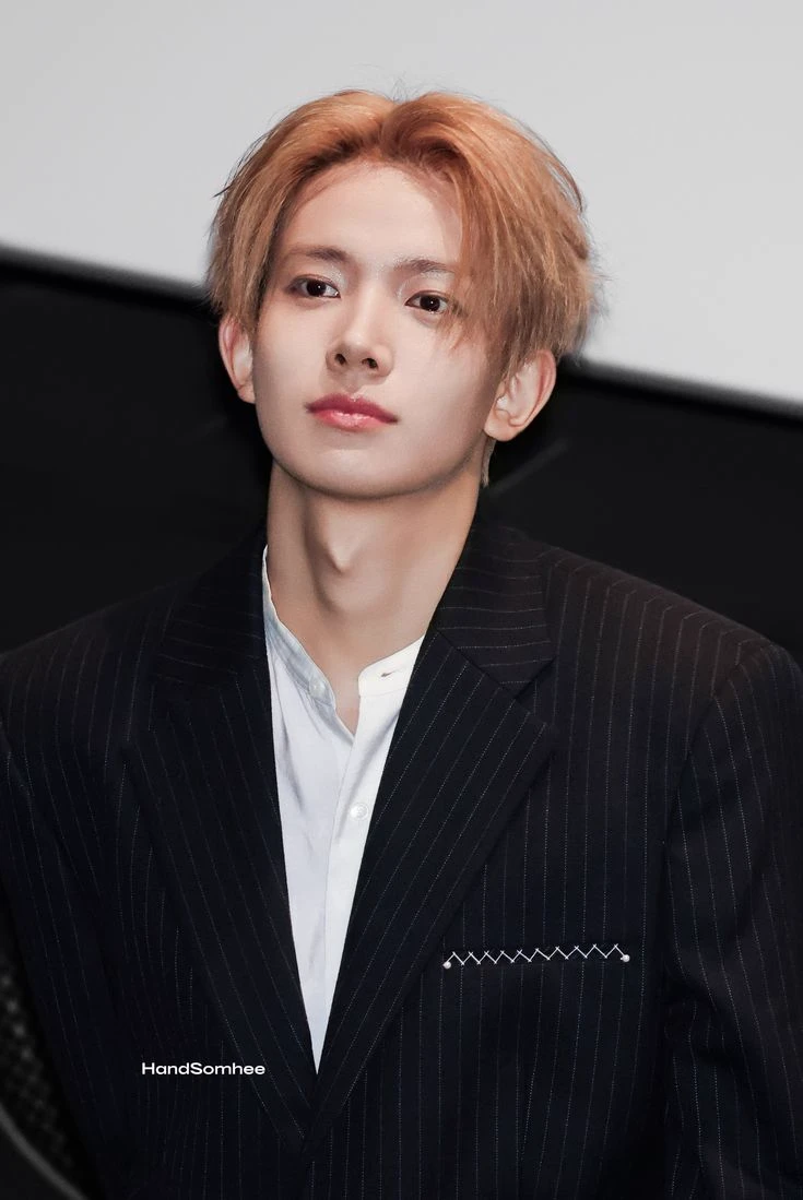 Lee Heeseung thumbnail