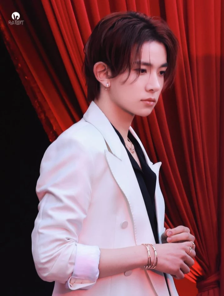 Heeseung thumbnail