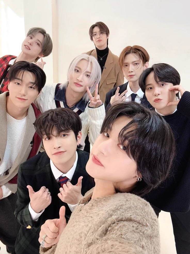 ATEEZ - ^o^ thumbnail