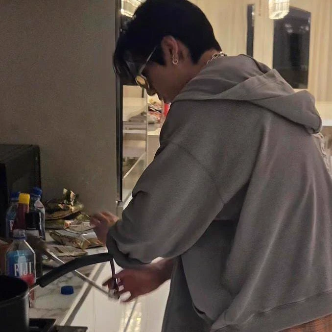 JEON JUNGKOOK thumbnail