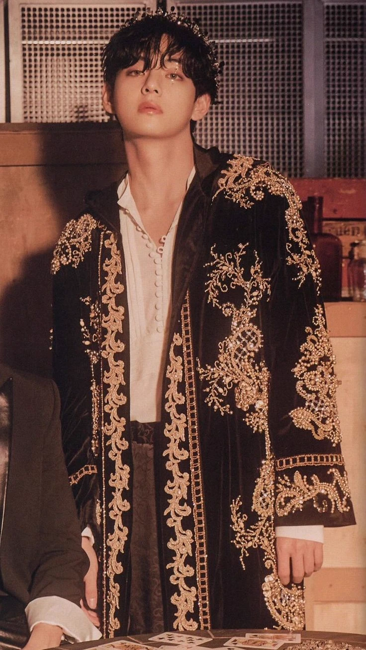Kim Taehyung thumbnail
