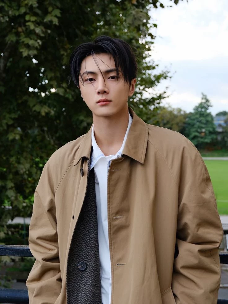 Prak jongseong (Jay) thumbnail