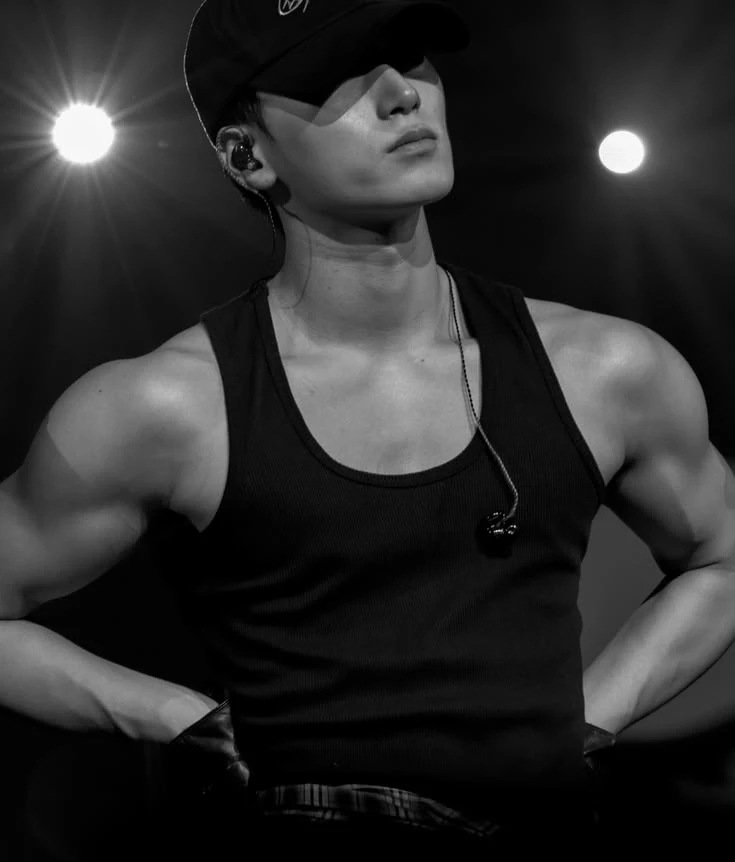 Choi San thumbnail