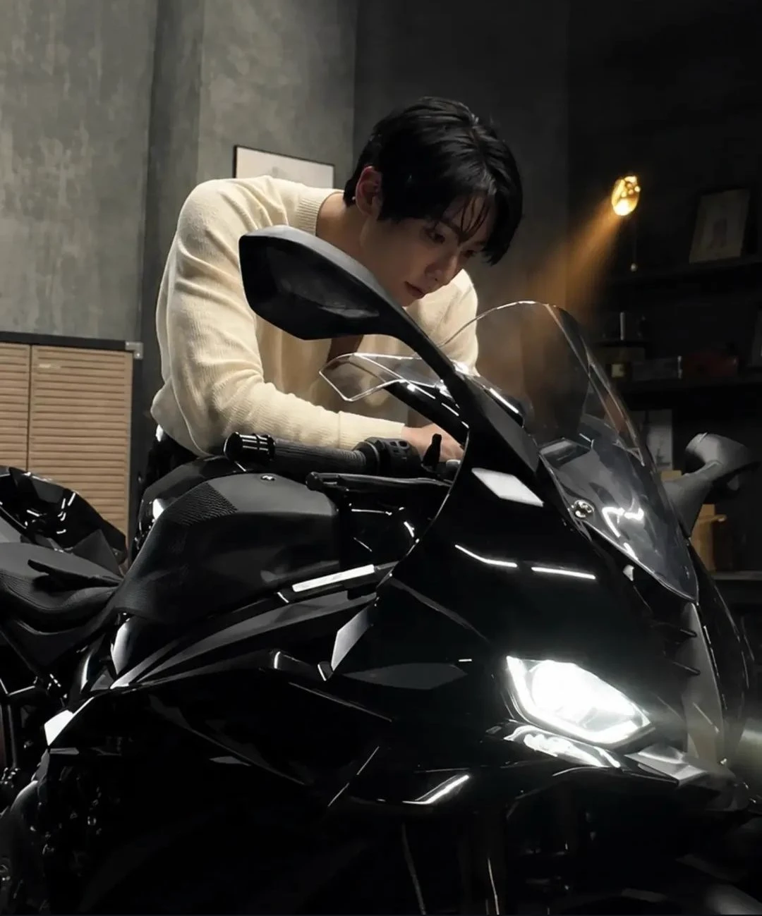Jeon Jungkook thumbnail