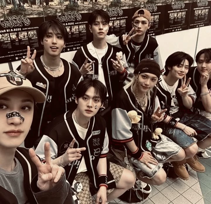 Straykids thumbnail