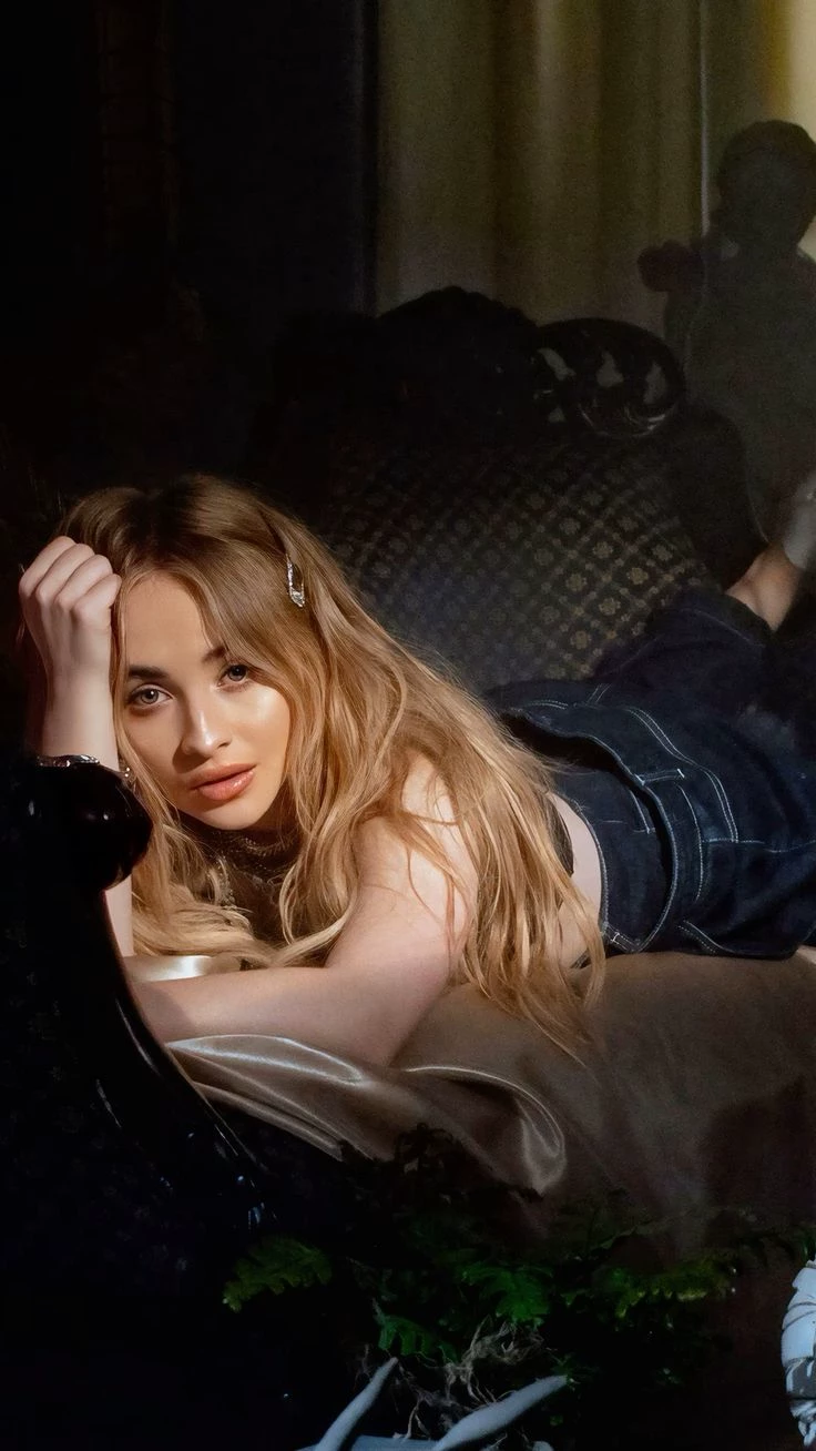 Sabrina Carpenter thumbnail