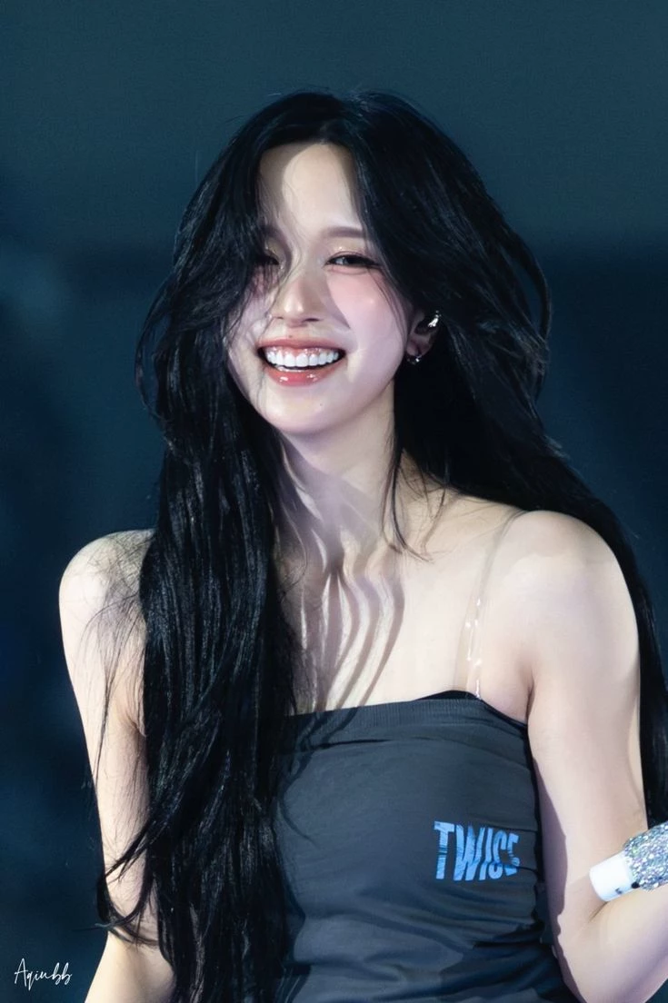 Mina thumbnail