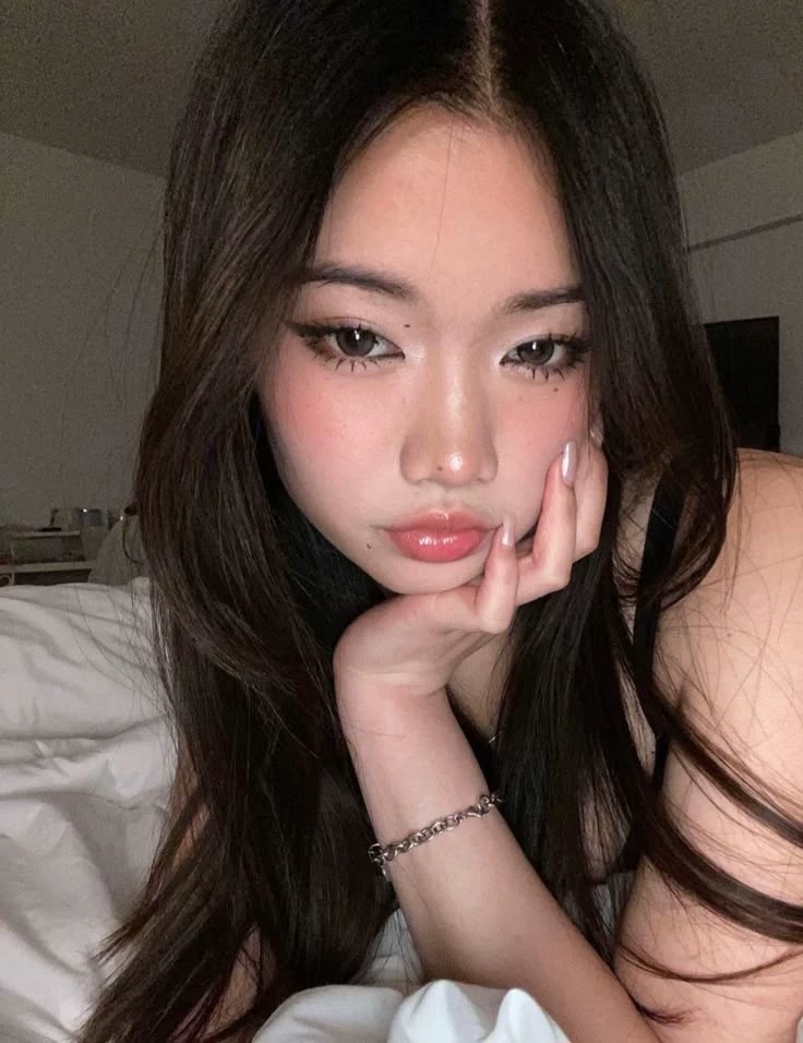 Stephanie Williams — ✧ Rich Mean Popular Girl (GL/WLW) thumbnail