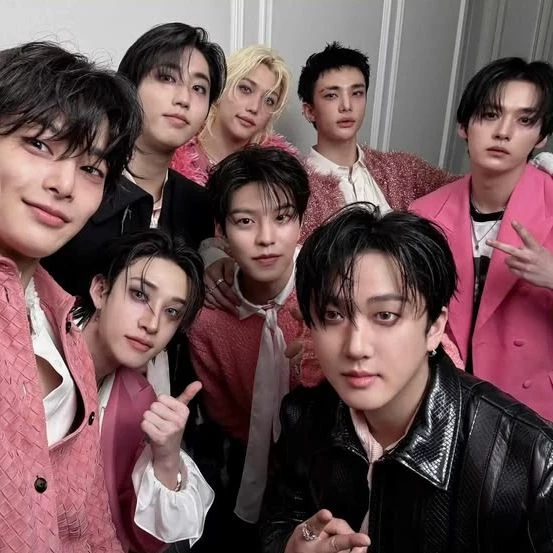 Stray Kids thumbnail