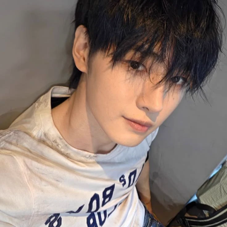 Sunghoon thumbnail