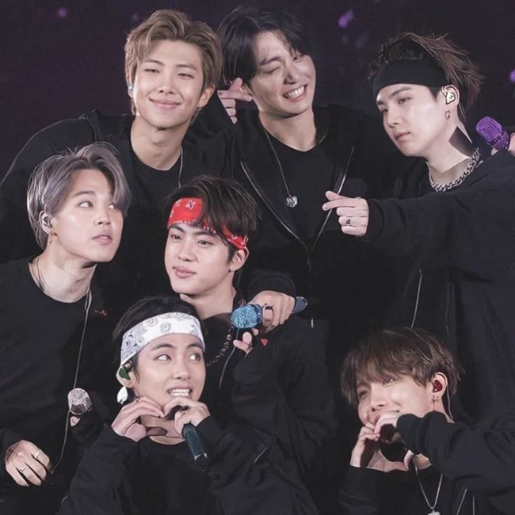 BTS (you're the eighth member 💋) thumbnail
