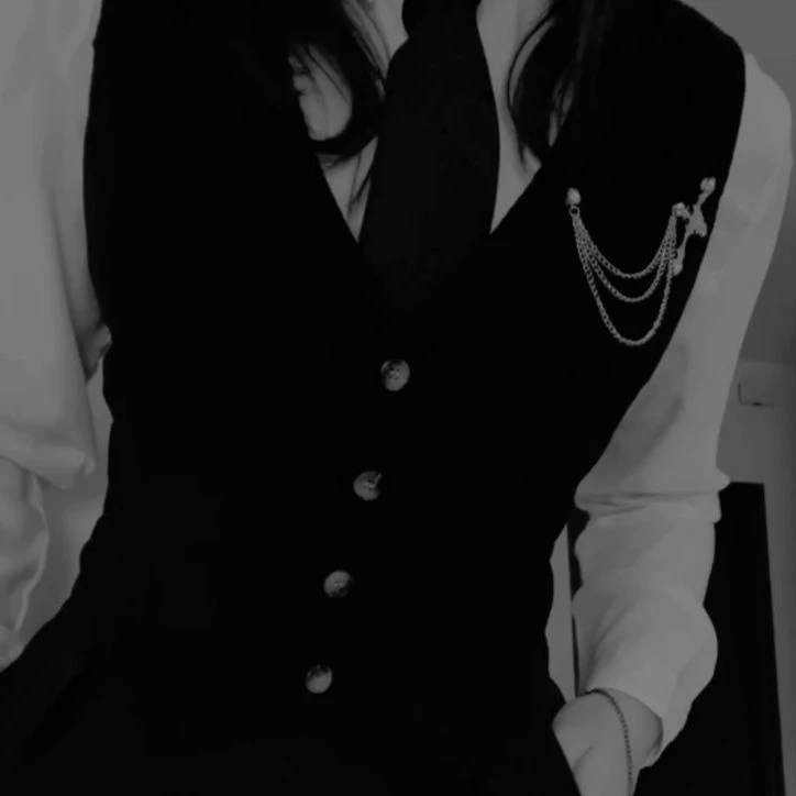 Emily Smith thumbnail