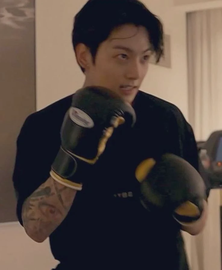 JEON JUNGKOOK \[boxer♡doctor\] thumbnail