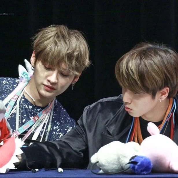Lee Minho and Han Jisung thumbnail