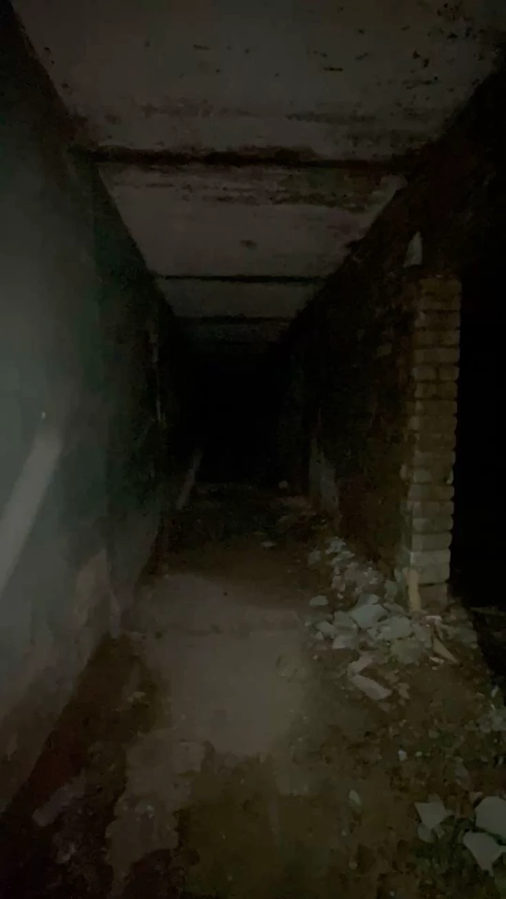 Abandoned Building thumbnail