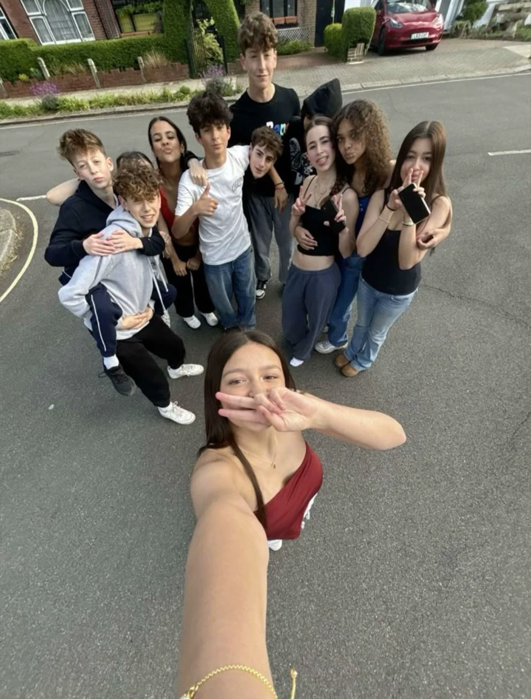 Roommates thumbnail