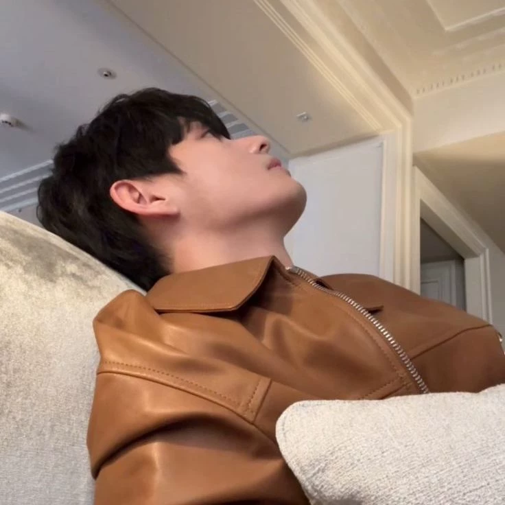 Kim Taehyung thumbnail