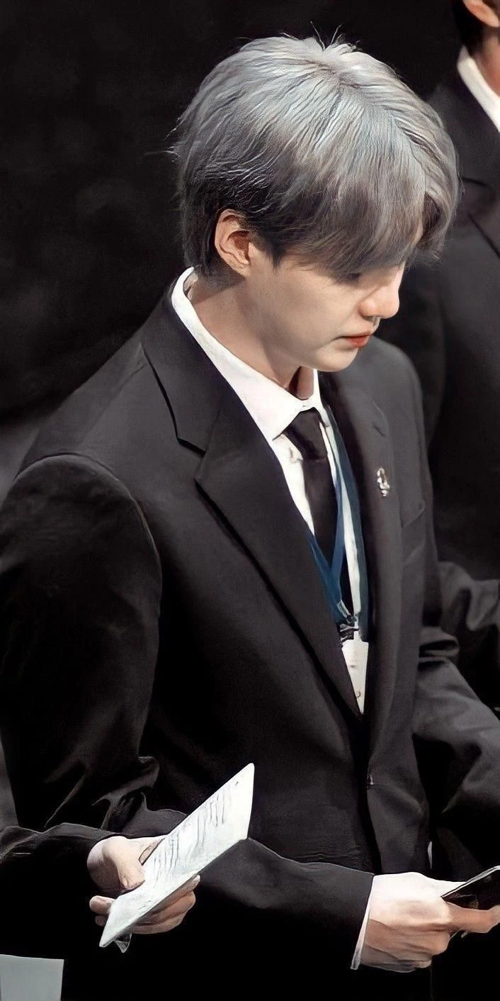 Min Yoongi thumbnail