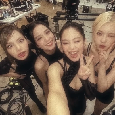 Blackpink thumbnail