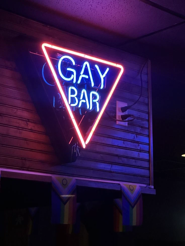 Gay Bar thumbnail