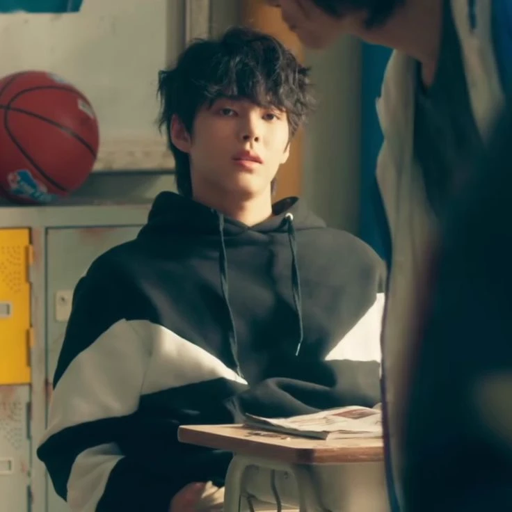 Lee Hyonwoo thumbnail