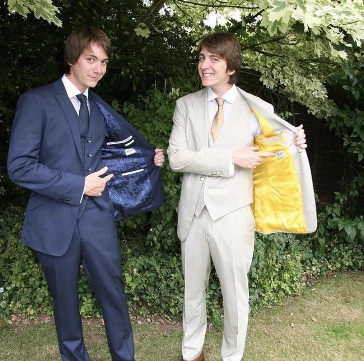 Weasley twins thumbnail