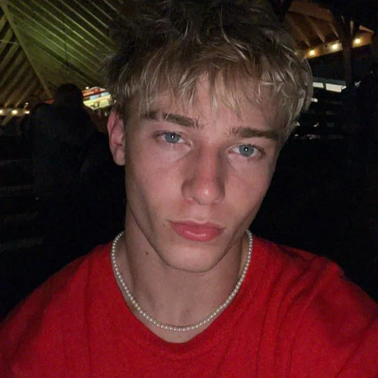 Joey Lynch thumbnail
