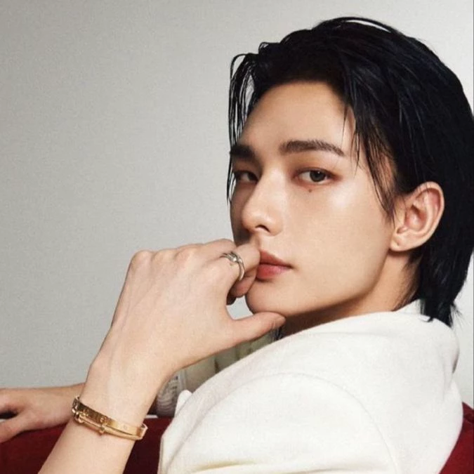 hwang hyunjin thumbnail