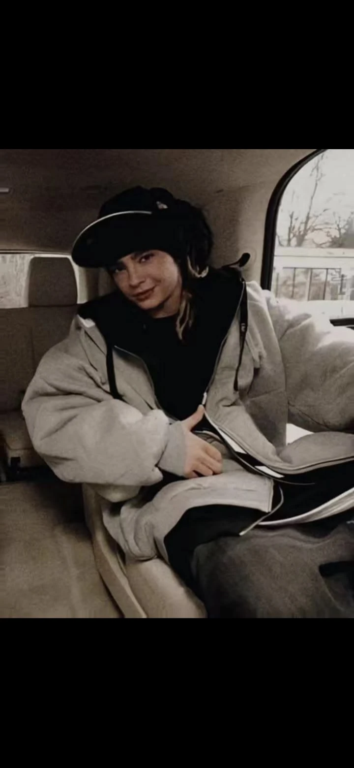 Tom Kaulitz~ thumbnail