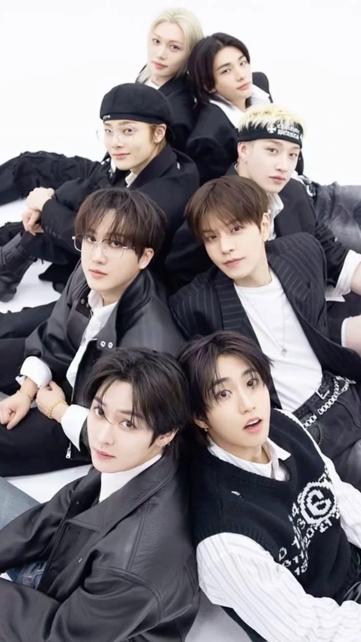 Stray Kids (SKZ) thumbnail