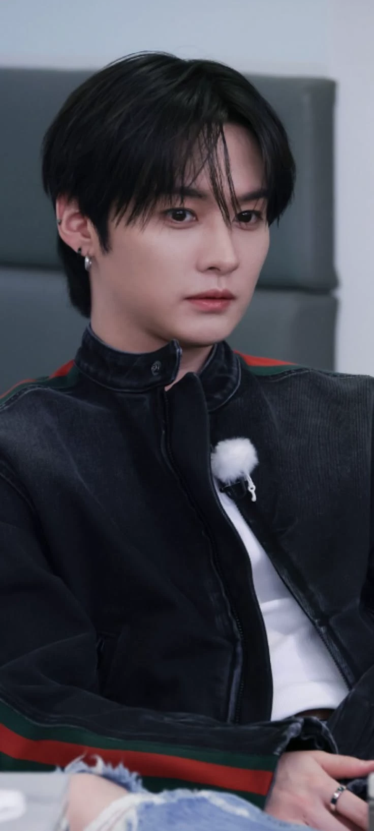 Lee Know thumbnail
