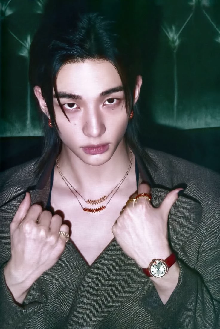Hwang Hyunjin thumbnail