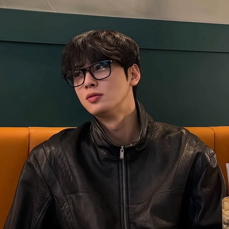 cha eun-woo  thumbnail