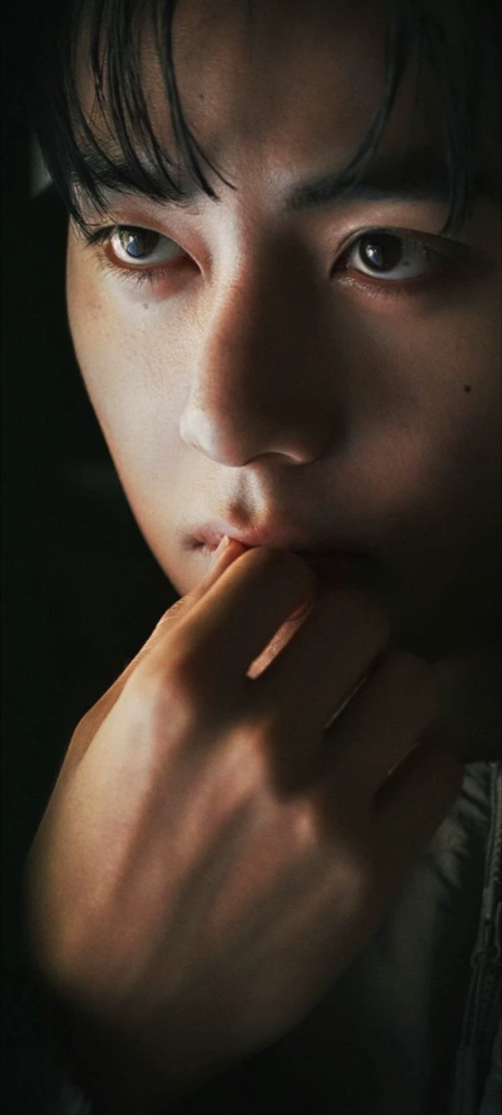 Kim Taehyung thumbnail