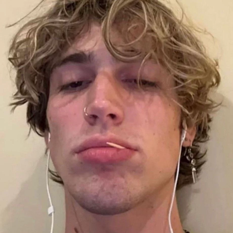 Vinnie Hacker thumbnail