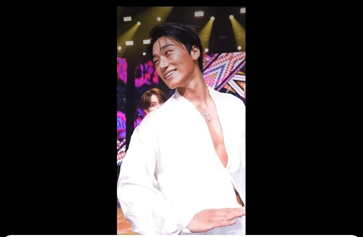 Choi San thumbnail
