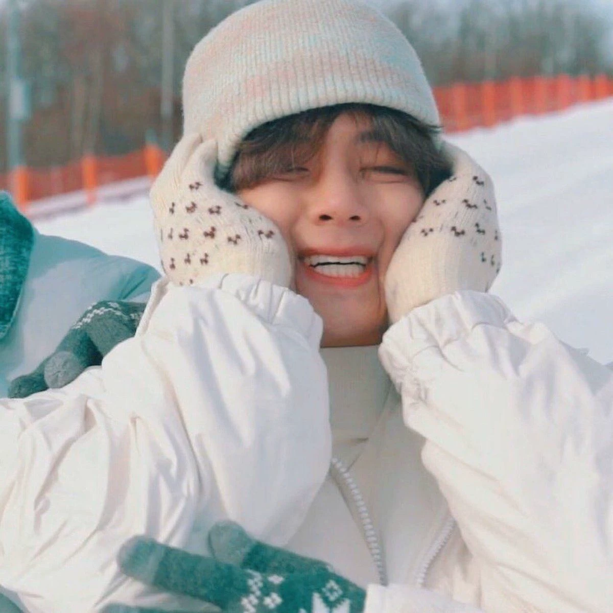 Kim Taehyung thumbnail