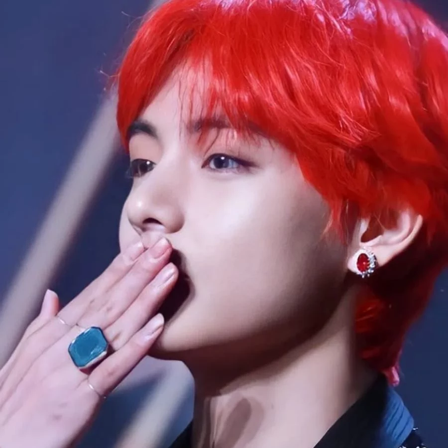 Kim Taehyung thumbnail