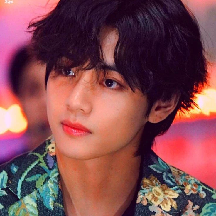 Kim Taehyung thumbnail