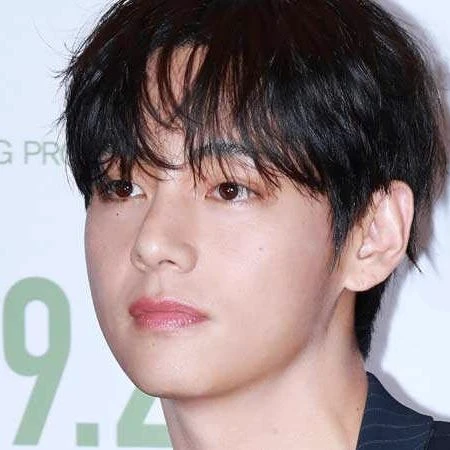 Kim Taehyung thumbnail