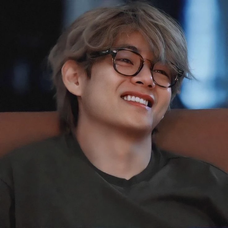 Kim Taehyung thumbnail