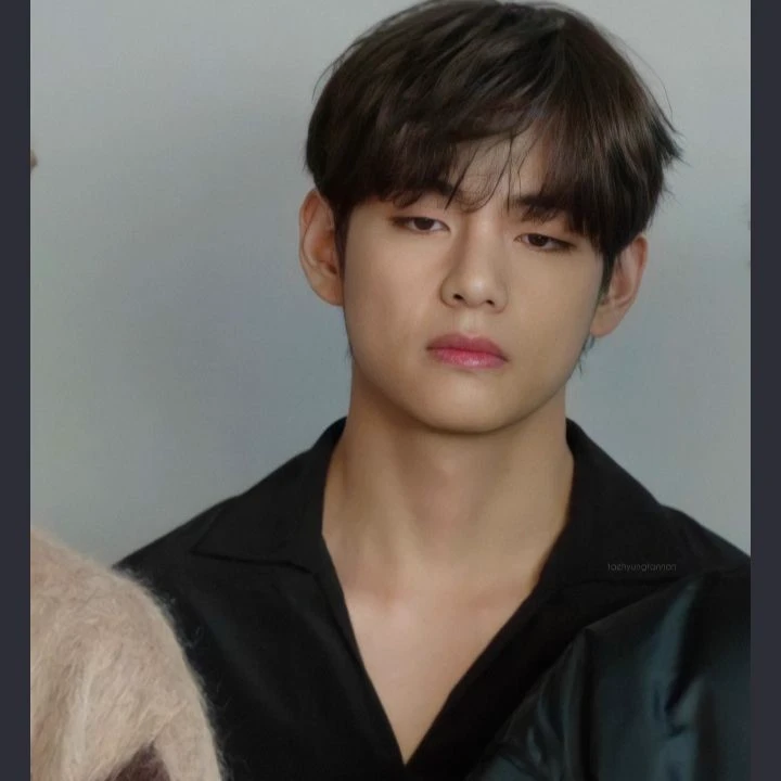 Kim Taehyung thumbnail
